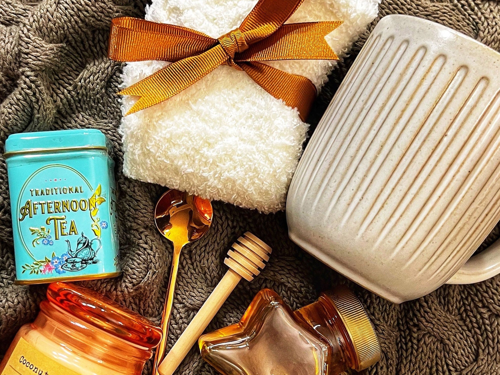 Calm & Cuddle Hygge Collection | Healing Vibes Gift Set for Women and Men