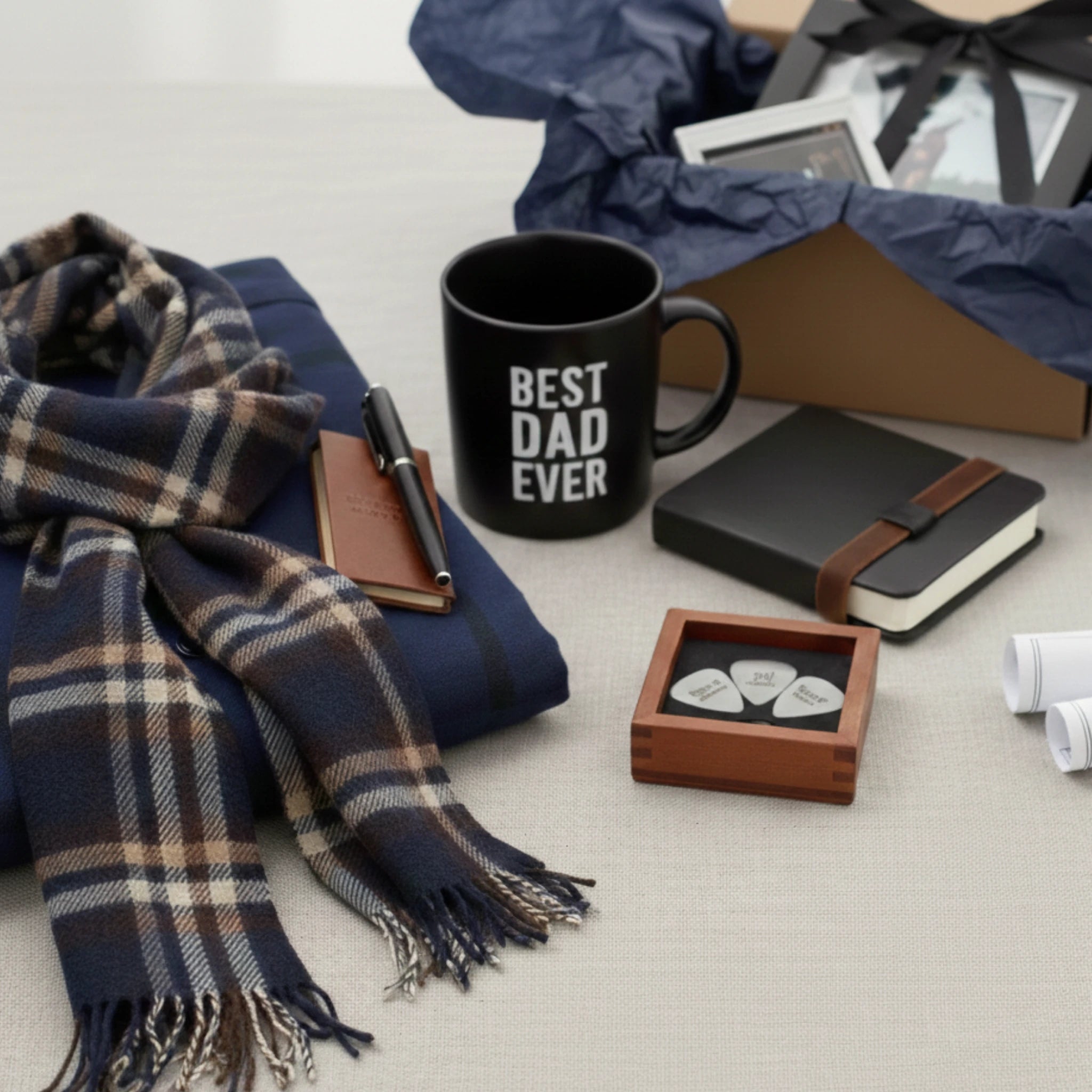 A premium Father's Day gift set curated with high-quality essentials and gourmet treats for a stylish and meaningful celebration